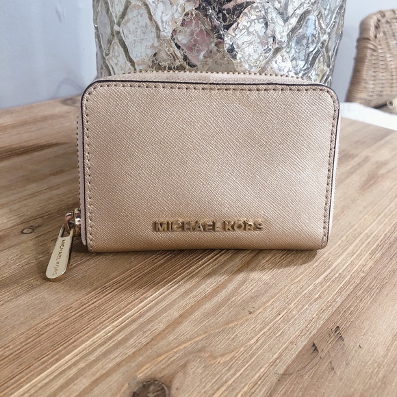 Michael Kors Handbags - ⭐️Gold Michael Kors Mini Wallet⭐️